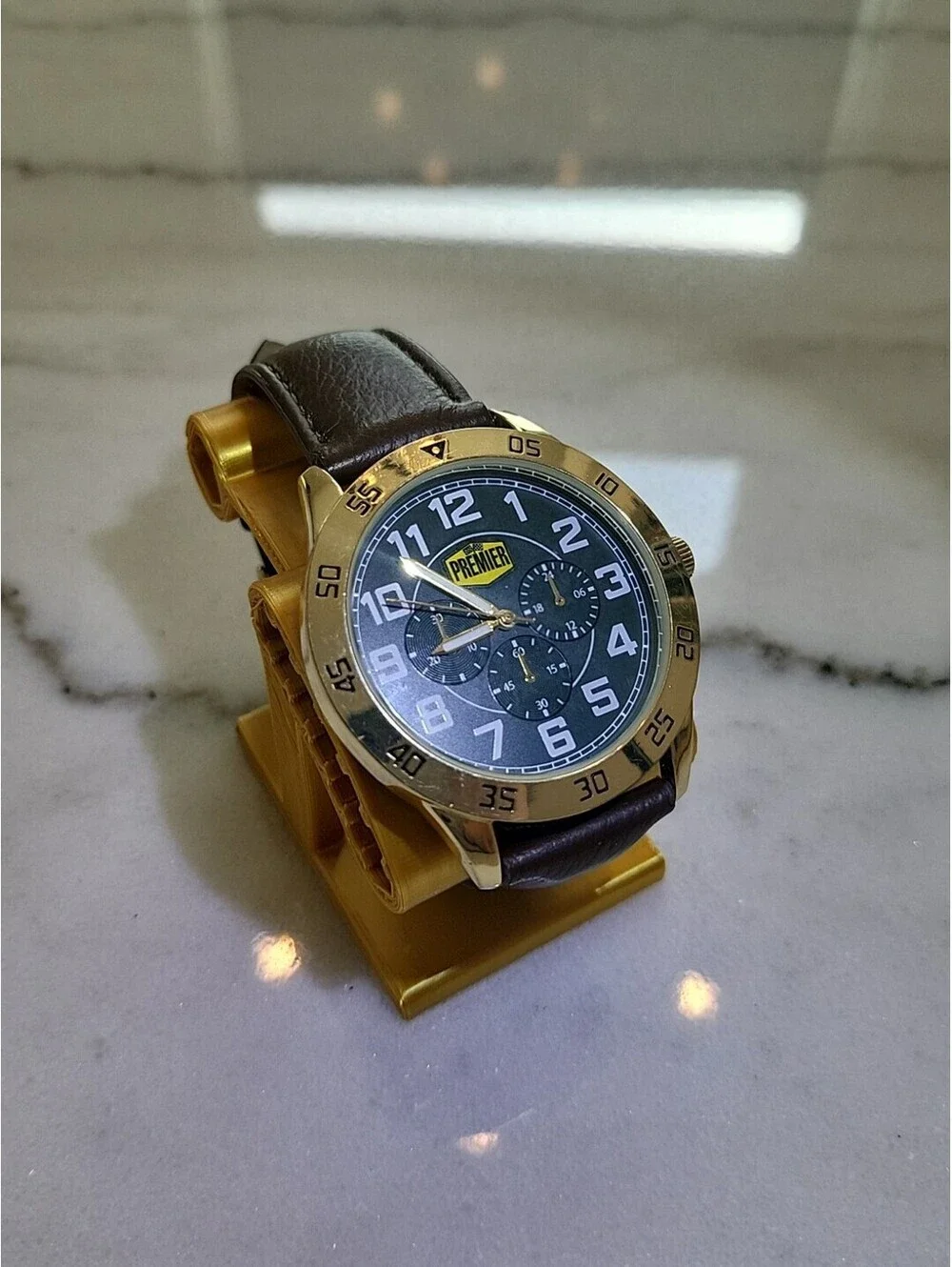 Men's Quartz Watch Working New Battery Automobilia 44mm Premier Racing 8.5